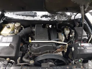 2005 Chevrolet TrailBlazer LT with VIN 1GNDT13S752266601, listed as a IAAI auction lot 41396007 with 204,190 mi miles. Bid and sale history available at carsss.com. Image 10.