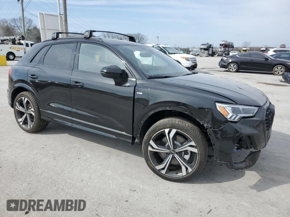 2024 Audi Q3 S line Premium Plus z VIN WA1EEDF30R1151101, wystawiony jako Copart lot #49081385 z przebiegiem 4995 mil mil oraz Tytuł czysty. Historia ofert i sprzedaży dostępna na DreamBid. Obrazek 4.