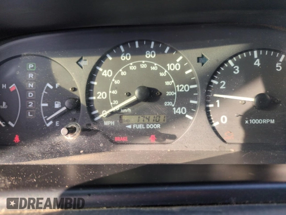 2001 Toyota Camry LE z VIN JT2BF22K810291438, wystawiony jako Copart lot #54261565 z przebiegiem 174 101 mil mil oraz Szkoda całkowita • Salvage title. Historia ofert i sprzedaży dostępna na DreamBid. Obrazek 9.
