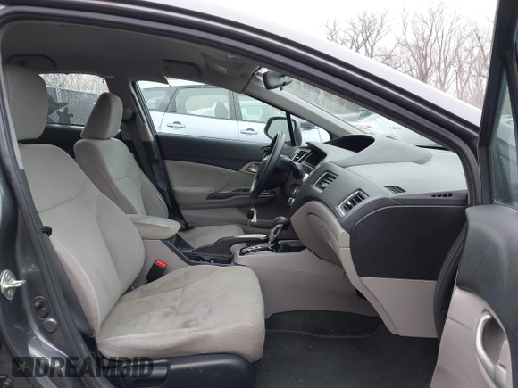 2013 Honda Civic LX z VIN 19XFB2F52DE018337, wystawiony jako IAAI lot #41186651 z przebiegiem 171 348 mil mil oraz . Historia ofert i sprzedaży dostępna na DreamBid. Obrazek 5.