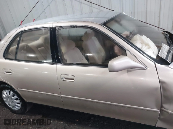 1994 Toyota Camry LE with VIN 4T1SK12E3RU863068, listed as a IAAI auction lot 41246198 with 109,786 mi miles. Bid and sale history available at carsss.com. Image 13.