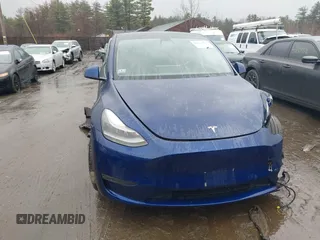 2021 Tesla Model Y Performance with VIN 5YJYGDEF5MF257262, listed as a IAAI auction lot 41721311 with 31,329 mi miles and . Bid and sale history available at DreamBid. Image 12.