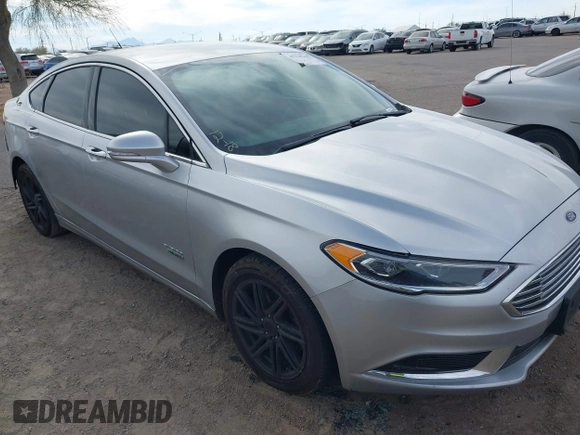 2018 Ford Fusion Energi SE with VIN 3FA6P0PU4JR123581, listed as a IAAI auction lot 41134246 with 226,813 mi miles. Bid and sale history available at carsss.com. Image 1.