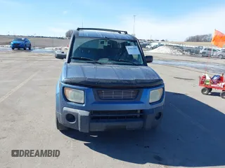 2006 Honda Element EX-P z VIN 5J6YH28756L016639, wystawiony jako IAAI lot #41652606 z przebiegiem 249 376 mil mil oraz . Historia ofert i sprzedaży dostępna na DreamBid. Obrazek 6.