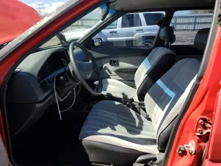1992 Geo Prizm z VIN 1Y1SK5463NZ073392, wystawiony jako Copart lot #50413025 z przebiegiem 158 190 mil mil oraz Tytuł czysty. Historia ofert i sprzedaży dostępna na DreamBid. Obrazek 7.