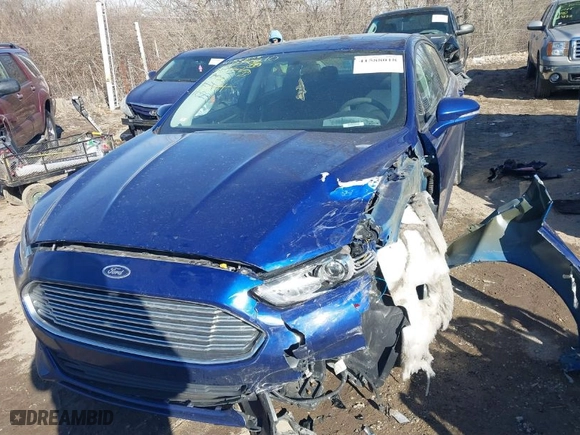 2013 Ford Fusion SE with VIN 3FA6P0H72DR102371, listed as a IAAI auction lot 41588018 with 167,544 mi miles. Bid and sale history available at carsss.com. Image 2.