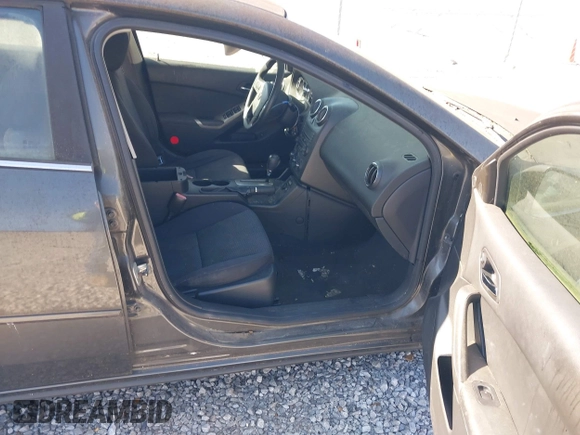 2005 Pontiac G6 with VIN 1G2ZG528X54155887, listed as a IAAI auction lot 41847177 with 118,816 mi miles and . Bid and sale history available at DreamBid. Image 5.
