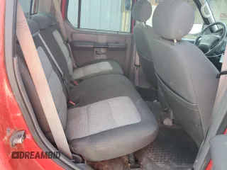 2005 Ford Explorer Sport Trac XLS z VIN 1FMZU77K85UC00311, wystawiony jako Copart lot #57558555 z przebiegiem 181 343 mil mil oraz Tytuł czysty. Historia ofert i sprzedaży dostępna na DreamBid. Obrazek 10.