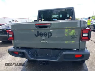2021 Jeep Gladiator Freedom с VIN 1C6HJTAG9ML523090, выставлен на аукционе IAAI как лот 42263081 с пробегом 74 815 миль миль и . История ставок и продаж доступна на DreamBid. Изображение 16.