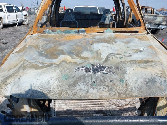 2000 Ford F-250 XL z VIN 1FTNX21F3YED70759, wystawiony jako IAAI lot #41571539 z przebiegiem Nie podano mil oraz . Historia ofert i sprzedaży dostępna na DreamBid. Obrazek 10.