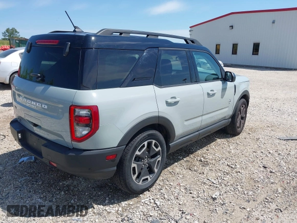 2022 Ford Bronco Sport Outer Banks with VIN 3FMCR9C61NRD43751, listed as a IAAI auction lot 42333996 with 40,993 mi miles and . Bid and sale history available at DreamBid. Image 4.
