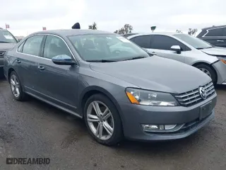 2012 Volkswagen Passat TDI SEL Premium with VIN 1VWCN7A32CC068946, listed as a IAAI auction lot 41525679 with 122,494 mi miles. Bid and sale history available at carsss.com. Image 1.