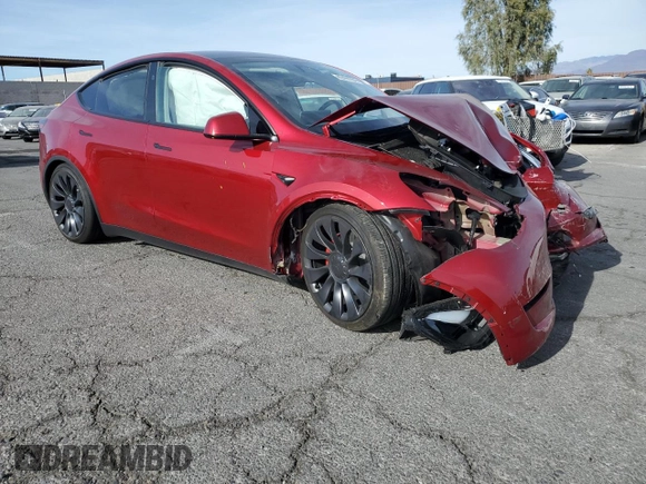 2024 Tesla Model Y Performance z VIN 7SAYGDEF7RF128112, wystawiony jako Copart lot #85596764 z przebiegiem Nie podano mil oraz Szkoda całkowita • Salvage title. Historia ofert i sprzedaży dostępna na DreamBid. Obrazek 4.