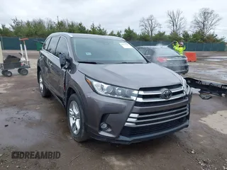 2019 Toyota Highlander Limited with VIN 5TDDZRFH0KS964865, listed as a IAAI auction lot 42032349 with 142,811 mi miles and . Bid and sale history available at DreamBid. Image 1.