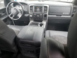 2017 Ram 1500 Rebel z VIN 1C6RR7YT0HS611836, wystawiony jako Copart lot #56943955 z przebiegiem 55 548 mil mil oraz Szkoda całkowita • Salvage title. Historia ofert i sprzedaży dostępna na DreamBid. Obrazek 8.