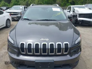 2017 Jeep Cherokee Latitude с VIN 1C4PJMCS6HW649441, выставлен на аукционе IAAI как лот 42286967 с пробегом 68 742 миль миль и . История ставок и продаж доступна на DreamBid. Изображение 12.