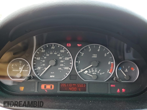 2001 BMW 3 Series 330Ci with VIN WBABS53411EV86207, listed as a Copart auction lot 67568394 with 95,113 mi miles and Salvage Title. Bid and sale history available at carsss.com. Image 9.