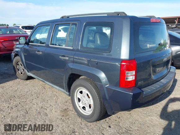 2008 Jeep Patriot Sport с VIN 1J8FT28018D601044, выставлен на аукционе IAAI как лот 42280611 с пробегом 168 725 миль миль и . История ставок и продаж доступна на DreamBid. Изображение 3.