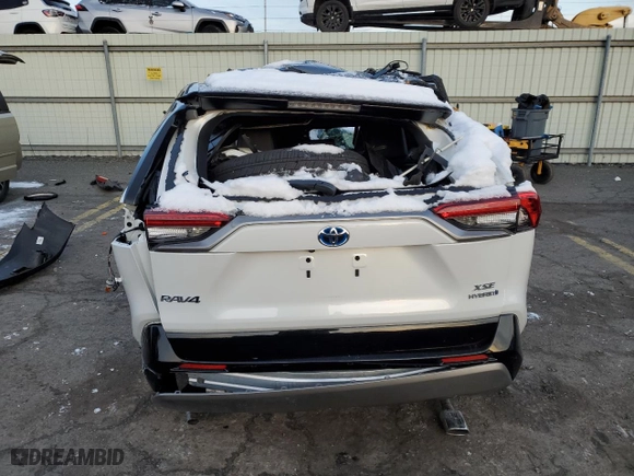 2024 Toyota RAV4 Hybrid XSE with VIN 2T3E6RFV1RW083538, listed as a Copart auction lot 85783964 with 0 mi miles and Salvage Title. Bid and sale history available at carsss.com. Image 6.