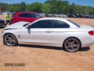 2014 BMW 4 Series 435i z VIN WBA3T3C5XEP737022, wystawiony jako IAAI lot #42135541 z przebiegiem 70 080 mil mil oraz . Historia ofert i sprzedaży dostępna na DreamBid. Obrazek 14.