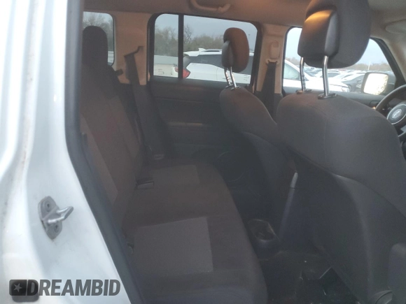 2011 Jeep Patriot Latitude with VIN 1J4NT1GA4BD285292, listed as a Copart auction lot 82780664 with 149,152 mi miles and Clean Title. Bid and sale history available at DreamBid. Image 11.