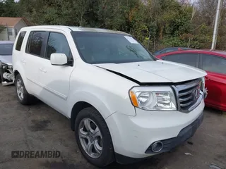 2015 Honda Pilot EX-L with VIN 5FNYF4H51FB010541, listed as a IAAI auction lot 40893246 with 215,295 mi miles and . Bid and sale history available at carsss.com. Image 1.