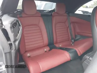 2019 Mercedes-Benz C 300 z VIN WDDWK8DB4KF901750, wystawiony jako IAAI lot #42127043 z przebiegiem 51 498 mil mil oraz . Historia ofert i sprzedaży dostępna na DreamBid. Obrazek 8.