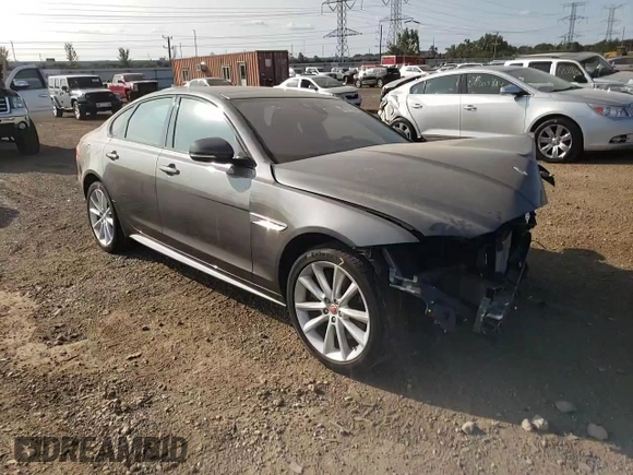 2018 Jaguar XF 35t R-Sport with VIN SAJBL4EV2JCY55361, listed as a Copart auction lot 68311824 with 34,165 mi miles and Salvage Title. Bid and sale history available at carsss.com. Image 10.