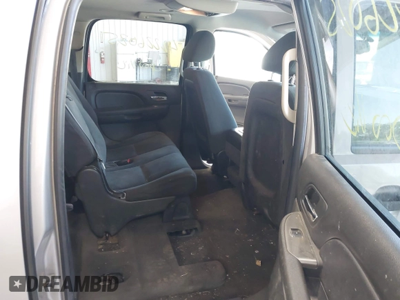2007 Chevrolet Suburban LT с VIN 1GNFK16377J303817, выставлен на аукционе IAAI как лот 42226025 с пробегом 233 167 миль миль и . История ставок и продаж доступна на DreamBid. Изображение 8.