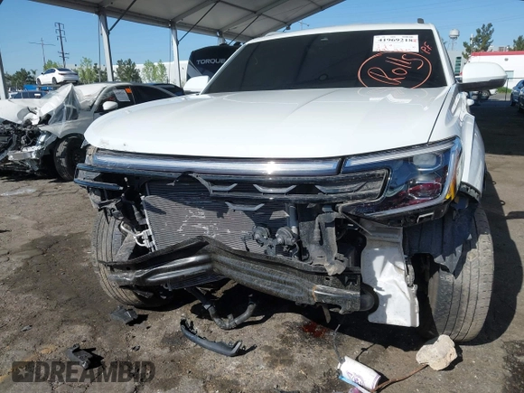 2024 Volkswagen Atlas SE with VIN 1V2LE2CA0RC249150, listed as a IAAI auction lot 41969218 with 7,291 mi miles and . Bid and sale history available at DreamBid. Image 6.