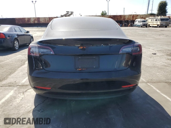 2022 Tesla Model 3 with VIN 5YJ3E1EAXNF120970, listed as a Copart auction lot 47631725 with 33,205 mi miles and Salvage Title. Bid and sale history available at DreamBid. Image 6.