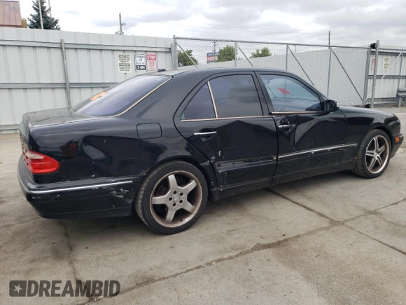 2001 Mercedes-Benz E-Class with VIN WDBJF65J61B307118, listed as a Copart auction lot 72564424 with Not Provided miles and Clean Title. Bid and sale history available at carsss.com. Image 3.