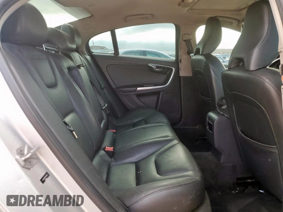 2015 Volvo S60 T5 Drive-E Premier с VIN YV140MFB0F1312432, выставлен на аукционе Copart как лот 55653895 с пробегом 159 010 миль миль и Чистый • Clean title. История ставок и продаж доступна на DreamBid. Изображение 10.