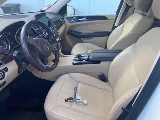 2017 Mercedes-Benz GLS 450 z VIN 4JGDF6EEXHA992401, wystawiony jako Copart lot #66009465 z przebiegiem 107 035 mil mil oraz Czysty tytuł • Clean title. Historia ofert i sprzedaży dostępna na DreamBid. Obrazek 5.
