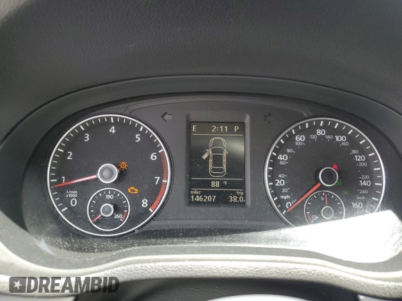 2012 Volkswagen Passat SE с VIN 1VWBP7A30CC025860, выставлен на аукционе Copart как лот 56124875 с пробегом 146 207 миль миль и Списание • Salvage title. История ставок и продаж доступна на DreamBid. Изображение 9.