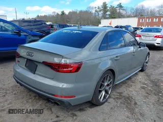 2019 Audi S4 Premium Plus z VIN WAUB4AF49KA003745, wystawiony jako IAAI lot #42010170 z przebiegiem 56 238 mil mil oraz . Historia ofert i sprzedaży dostępna na DreamBid. Obrazek 4.
