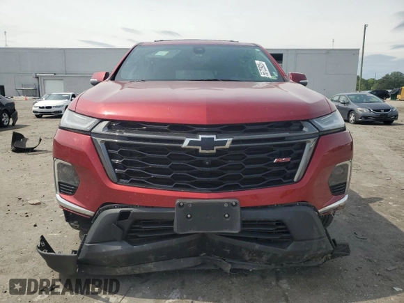 2023 Chevrolet Traverse RS z VIN 1GNEVJKW5PJ226688, wystawiony jako Copart lot #56723925 z przebiegiem 53 118 mil mil oraz Szkoda całkowita • Salvage title. Historia ofert i sprzedaży dostępna na DreamBid. Obrazek 5.
