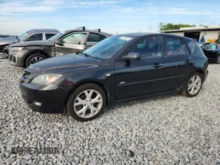 2008 Mazda 3 S Grand Touring z VIN JM1BK343981784824, wystawiony jako Copart lot #61168555 z przebiegiem 158 959 mil mil oraz Szkoda całkowita • Salvage title. Historia ofert i sprzedaży dostępna na DreamBid. Obrazek 1.