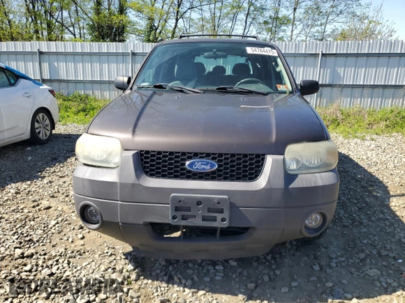2006 Ford Escape XLT с VIN 1FMCU93106KC50549, выставлен на аукционе Copart как лот 54784475 с пробегом 158 211 миль миль и Списание • Salvage title. История ставок и продаж доступна на DreamBid. Изображение 5.