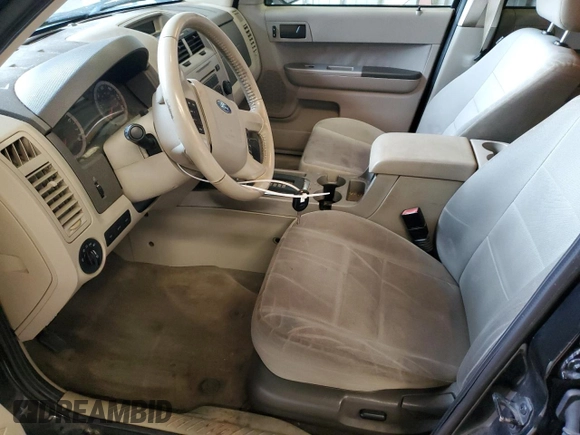 2011 Ford Escape XLT with VIN 1FMCU9DG6BKA13397, listed as a Copart auction lot 62306175 with 111,688 mi miles and Salvage title. Bid and sale history available at DreamBid. Image 7.