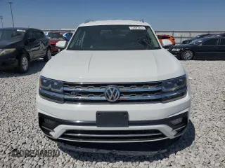 2018 Volkswagen Atlas SE with VIN 1V2FR2CA0JC575617, listed as a Copart auction lot 72691074 with 86,505 mi miles and Salvage title. Bid and sale history available at DreamBid. Image 5.