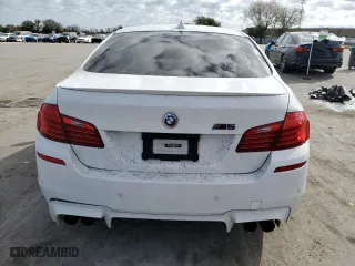 2015 BMW M5 with VIN WBSFV9C53FD595315, listed as a Copart auction lot 39656653 with 85,869 mi miles. Bid and sale history available at carsss.com. Image 6.
