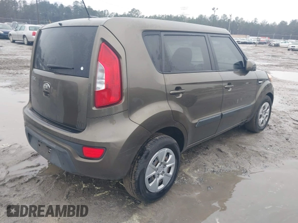 2013 Kia Soul with VIN KNDJT2A51D7506841, listed as a IAAI auction lot 41757317 with 171,439 mi miles. Bid and sale history available at carsss.com. Image 4.
