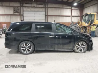 2024 Honda Odyssey Touring z VIN 5FNRL6H80RB044915, wystawiony jako IAAI lot #41921539 z przebiegiem 13 425 mil mil oraz . Historia ofert i sprzedaży dostępna na DreamBid. Obrazek 14.