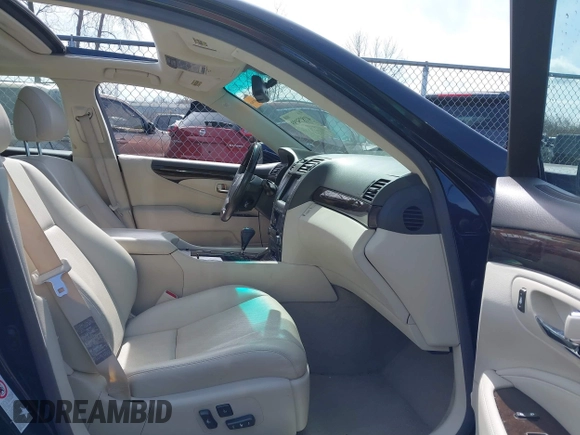 2008 Lexus LS 460 LWB with VIN JTHGL46F185021333, listed as a IAAI auction lot 41875999 with 111,418 mi miles. Bid and sale history available at carsss.com. Image 5.