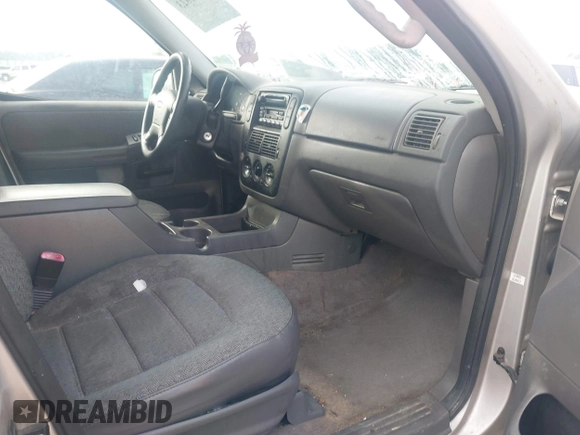 2003 Ford Explorer XLS with VIN 1FMZU62K43UC06492, listed as a IAAI auction lot 42491823 with 385,625 mi miles and . Bid and sale history available at DreamBid. Image 5.