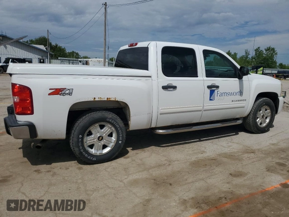 2011 Chevrolet Silverado 1500 LT with VIN 3GCPKSE31BG266990, listed as a Copart auction lot 56544935 with 196,920 mi miles and Clean Title. Bid and sale history available at DreamBid. Image 3.