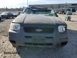 2002 Ford Escape XLS Choice with VIN 1FMYU02182KC39473, listed as a Copart auction lot 80533704 with 232,915 mi miles and Clean title. Bid and sale history available at DreamBid. Image 5.