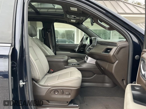 2021 GMC Yukon SLT with VIN 1GKS2BKD8MR141998, listed as a Copart auction lot 89298875 with 150,417 mi miles and Clean Title. Bid and sale history available at carsss.com. Image 5.