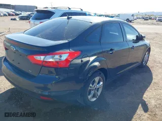 2013 Ford Focus SE with VIN 1FADP3F2XDL337583, listed as a IAAI auction lot 41842030 with 163,947 mi miles. Bid and sale history available at carsss.com. Image 4.